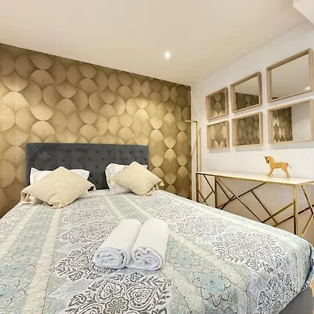 Jolie Maison Tout Equipe Avec Parking Fd - Minerve Appartement *